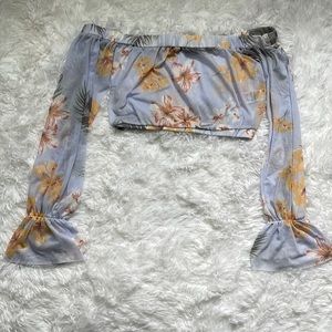 Sheer crop top. Women’s size 4. From Missguided.